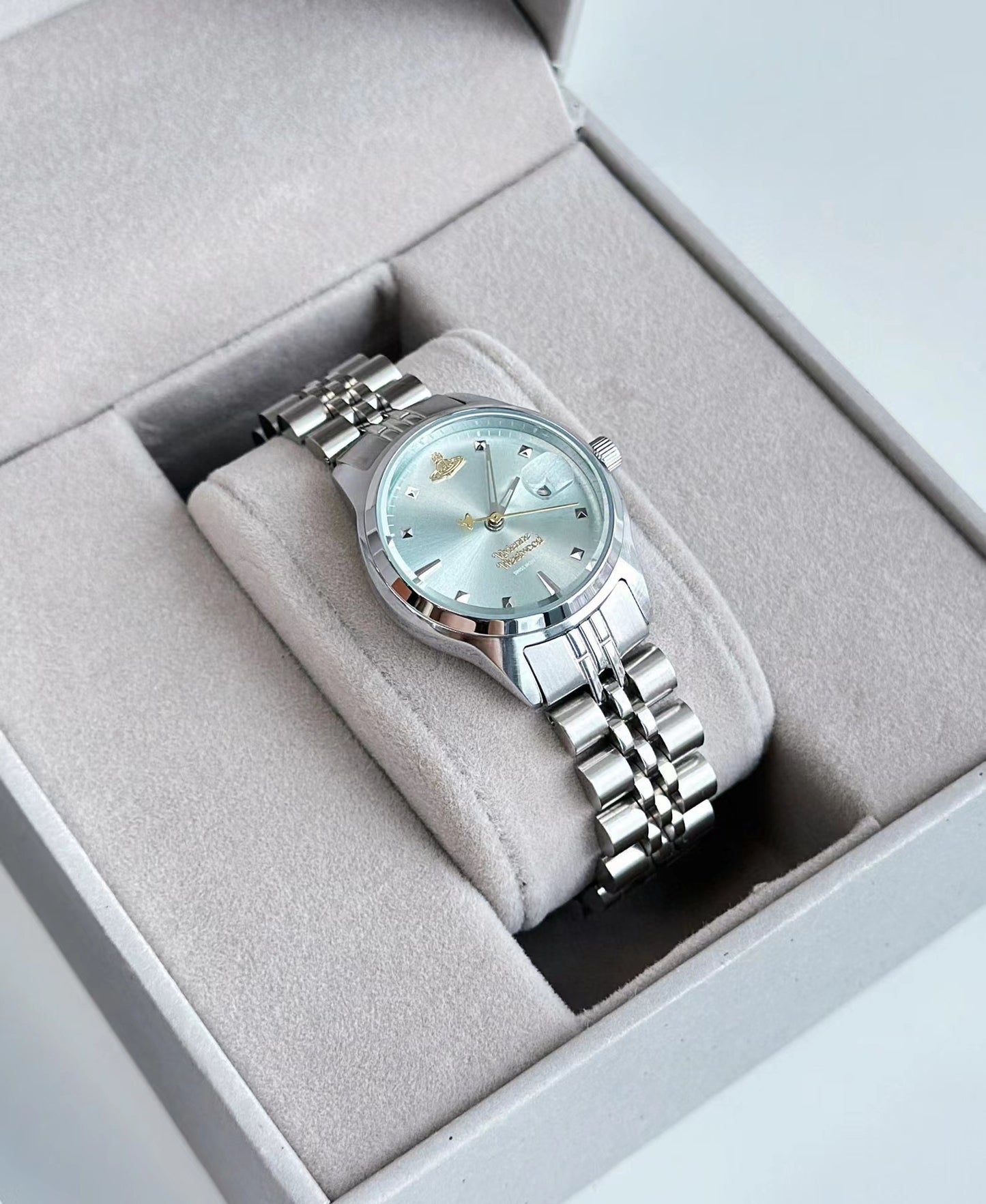 Fashion women's watchOne Piece Dropshipping Weiwei'an Queen Mother Ice Crushing Blue Watch New Dark Plum Purple Women's Watch Pitaya Saturn Small Golden Watch