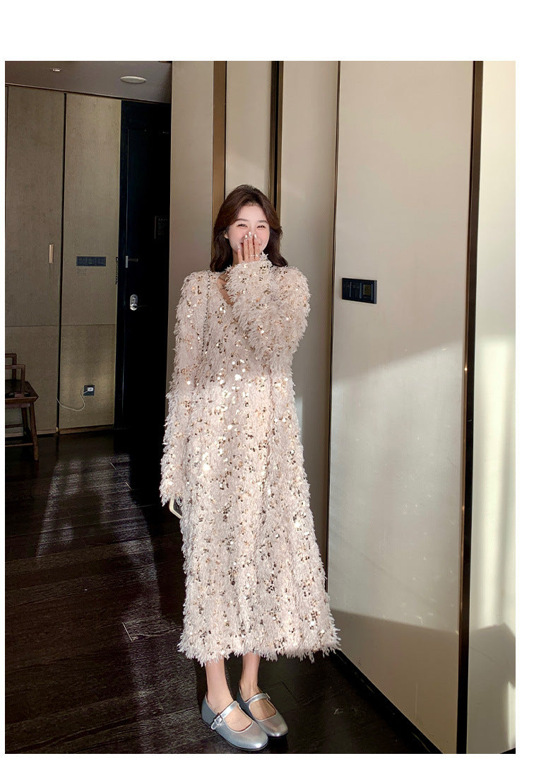 Fashion women's wear Real Shot Shiny Annual Meeting Festival Atmosphere Handmade Sequined Feather V-neck Sweater Spring Inner Wear Sweet Dress