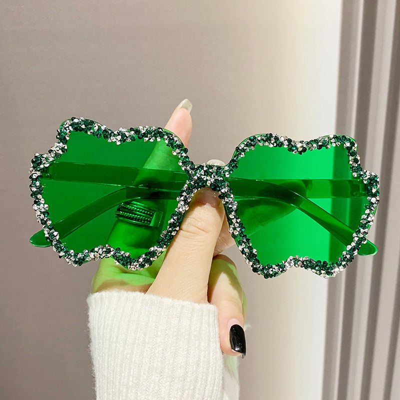 Women's fashion glasses 跨境镶钻透明果冻色苹果太阳镜男女士桃心墨镜欧形连体苹果眼镜