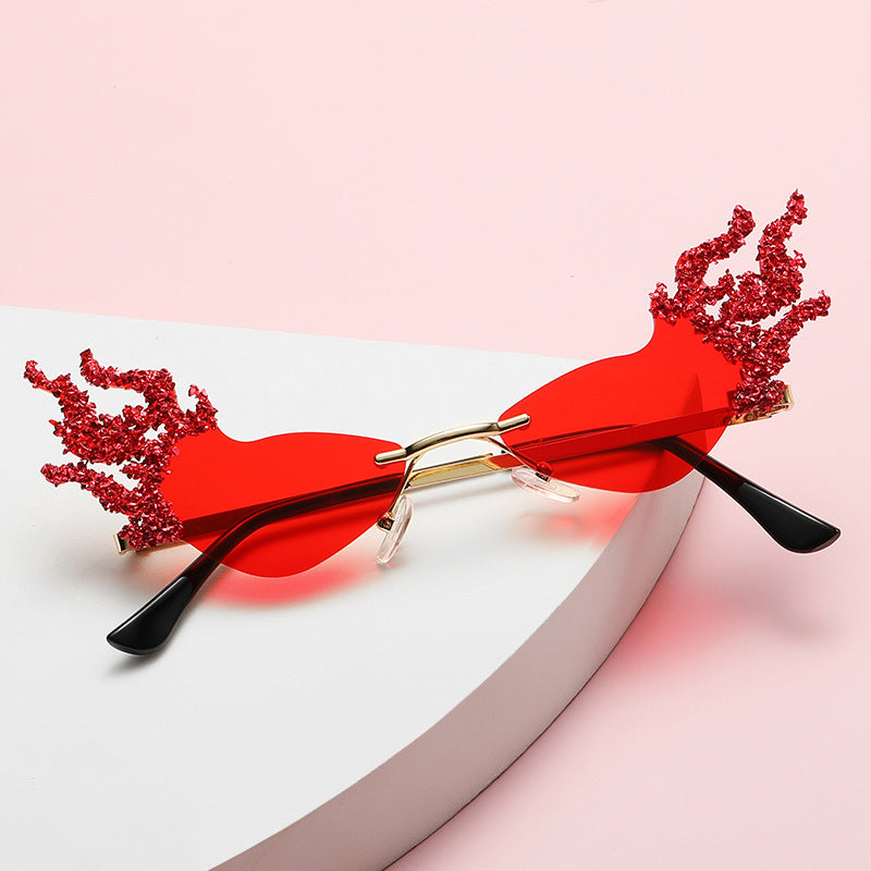 Women's fashion glasses 跨境新款镶钻墨镜时尚潮流搞怪太阳镜网红舞台走秀散花款太阳眼镜