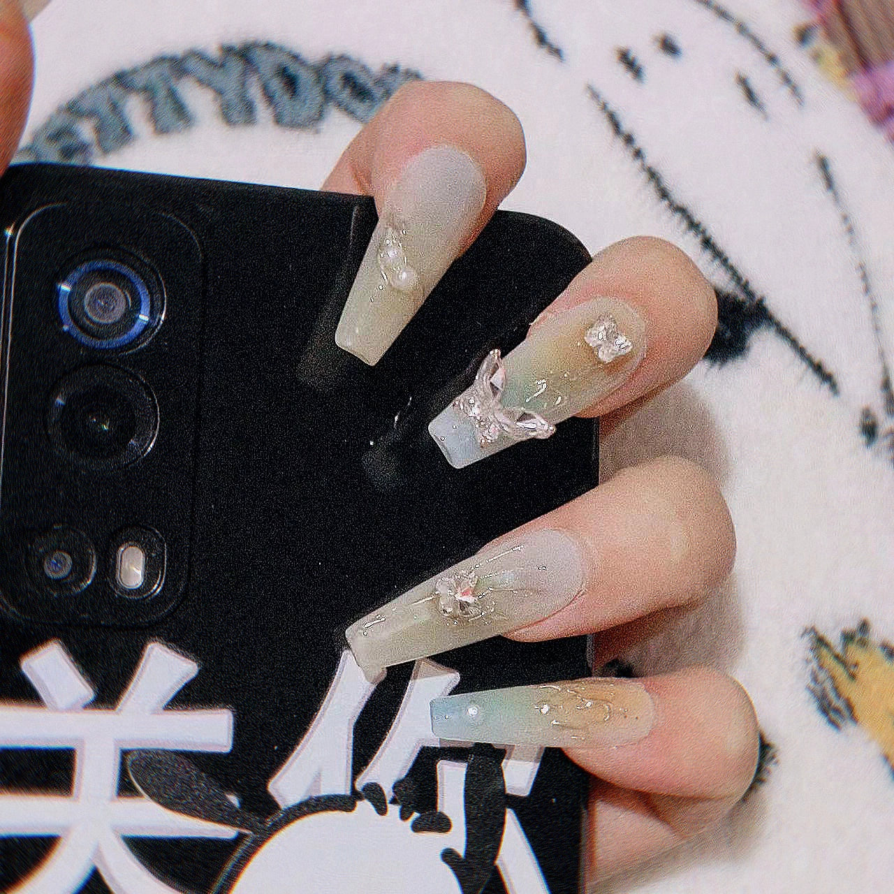 (Hand made nail) [Glass] Handmade Wearable Nail Butterflies Show White Nail Clips, High Grade, Fairy, Gradual, Small and Popular Nail Beauties, Detachable