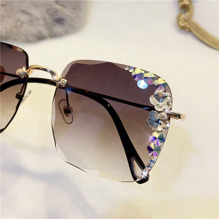 Women's fashion glasses 网红新款韩版水钻太阳镜女防紫外线镶钻墨镜无框潮ins小香风眼镜