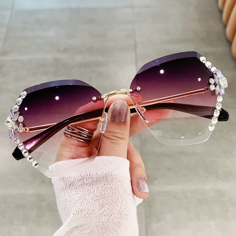 Women's fashion glasses 跨境2022新款镶钻太阳镜女高级感ins时尚墨镜眼镜个性街拍遮阳镜