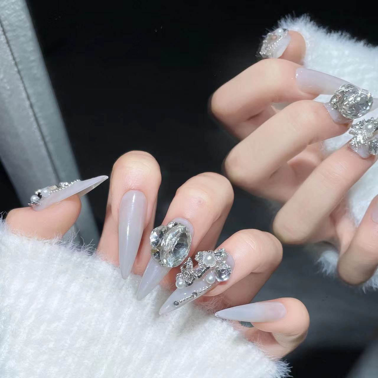 (Hand-Made Nail) Big Diamond Flash Full Diamond Nail Pigeon Bridal Wedding Nail High-Grade Light Luxury Egg Handmade Wear Nail Factory Straight Hair
