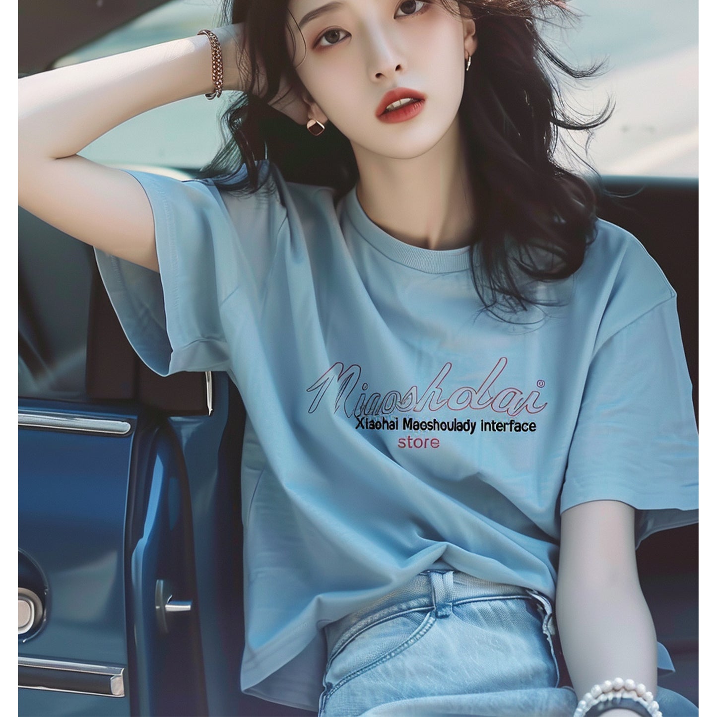 Dopamine tops Free shipping Tattoo This year, a beautiful belly-covering shirt, dopamine, wears a top, front shoulder, blue embroidered letter T-shirt, women's summer.