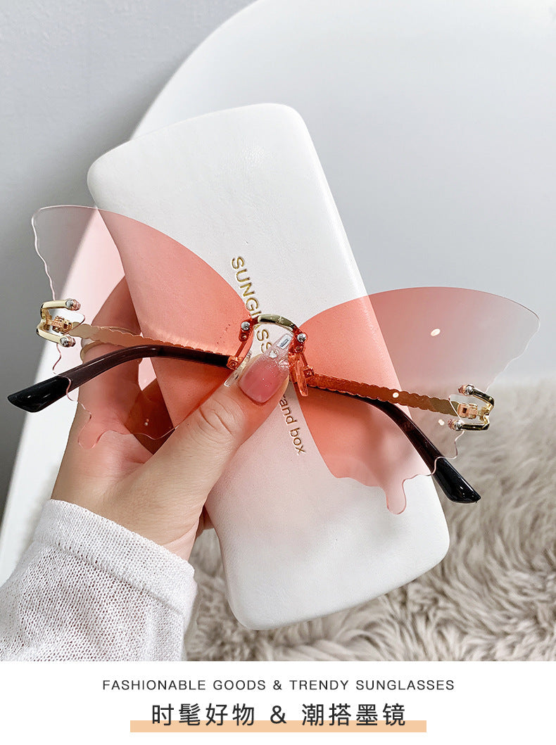 Women's fashion glasses 2023新款蝴蝶太阳镜女时尚框渐变色墨镜欧美潮流街拍太阳眼镜跨境