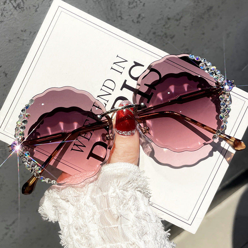 Women's fashion glasses 跨境女士镶钻太阳镜时尚水钻切边圆形女大脸圆脸显瘦防紫外线墨镜