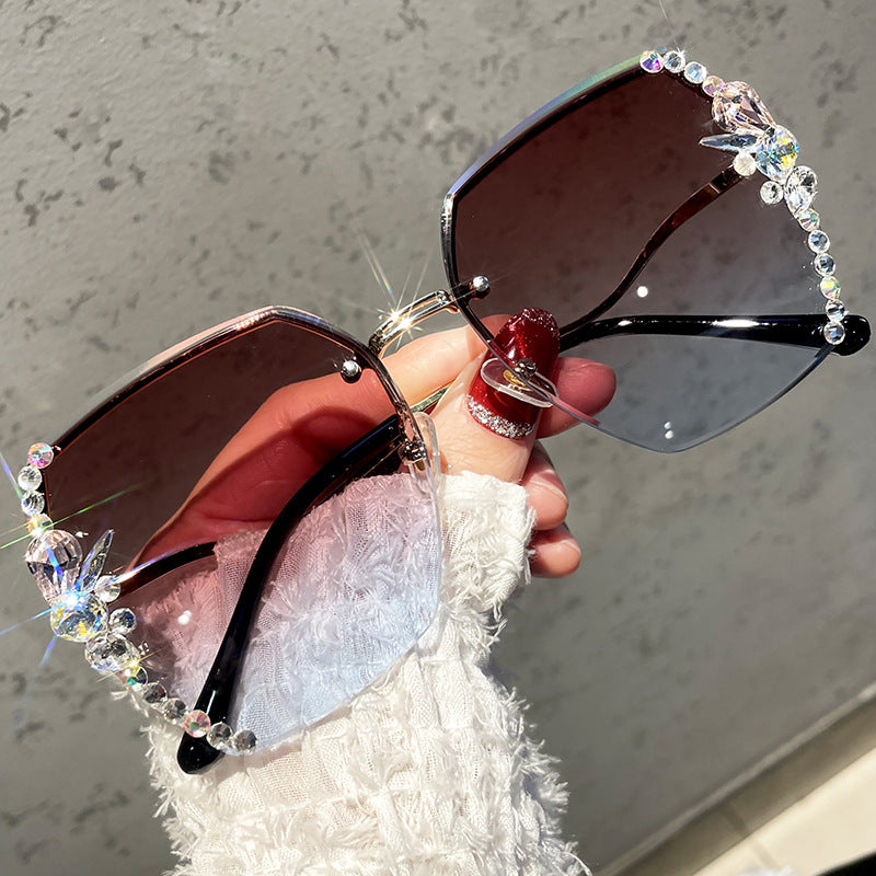 Women's fashion glasses 跨境大框架水钻无框切边太阳镜防晒防紫外线墨镜女高级感大脸显瘦