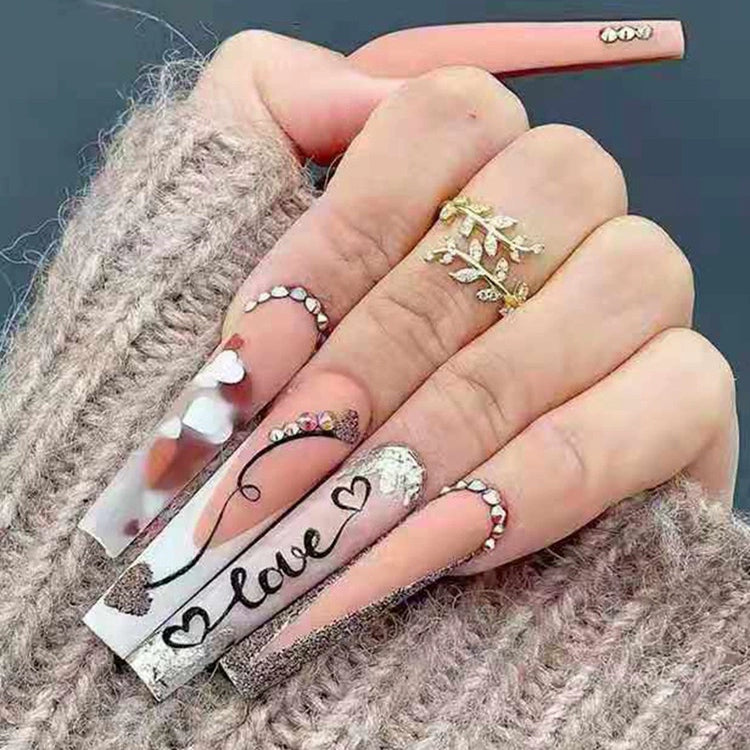 (Hand-made nail) The dark fairy in Europe and America is dying, the magic mirror powder is white, and the finished nail product, Millennium Spice Girl fake nails patch, is worn for a long time.