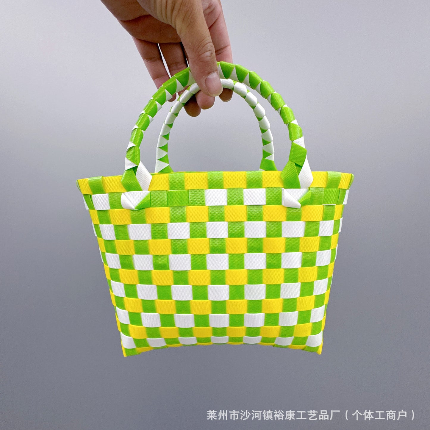 Dopamine Bag Free shipping Tattoo Cartoon dopamine plastic woven bag, trendy macaron hand-woven vegetable basket bag, cute casual seaside beach bag