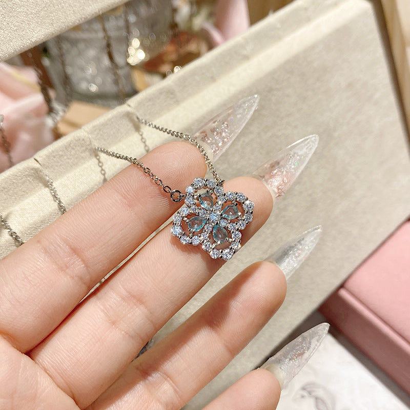 珠宝首饰山茶璀璨水蓝宝石芭比心形项链 镀18K金满钻多切面锆石爆闪锁骨链