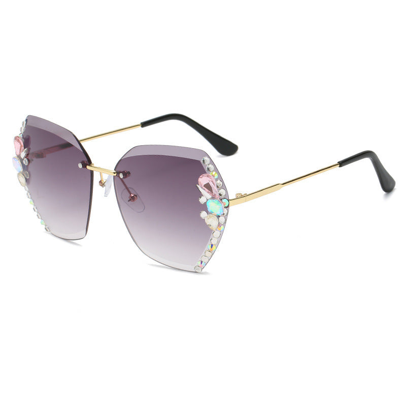 Women's fashion glasses 2024新跨境女士时尚镶钻墨镜大脸显瘦防紫外线水晶切边无框太阳镜