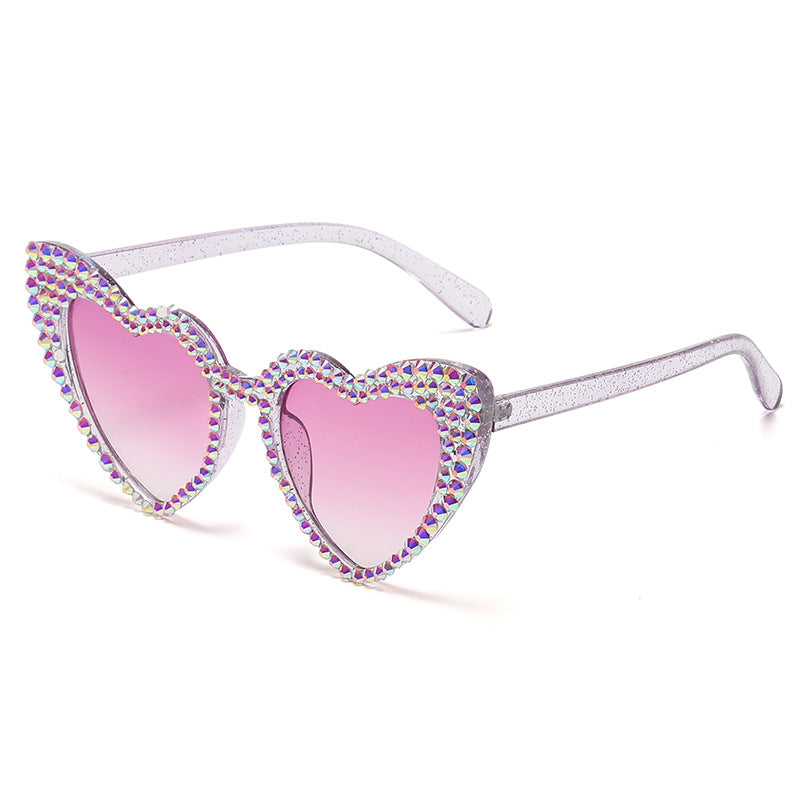 Women's fashion glasses 新款复古跨境镶钻太阳镜时尚桃心爱心墨镜女士金属铰链大框个性眼