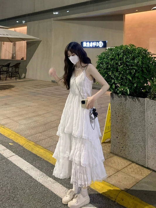 Fashion women's wear 2024 New Style White Small French Strap Dress Female Summer Tea Break Platycodon Grandiflorum Small Figure Flattering Tiered Dress