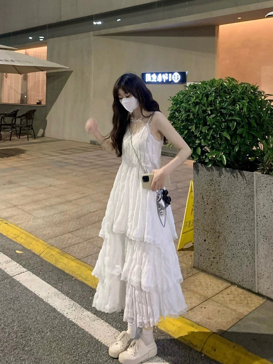 Fashion women's wear 2024 New Style White Small French Strap Dress Female Summer Tea Break Platycodon Grandiflorum Small Figure Flattering Tiered Dress