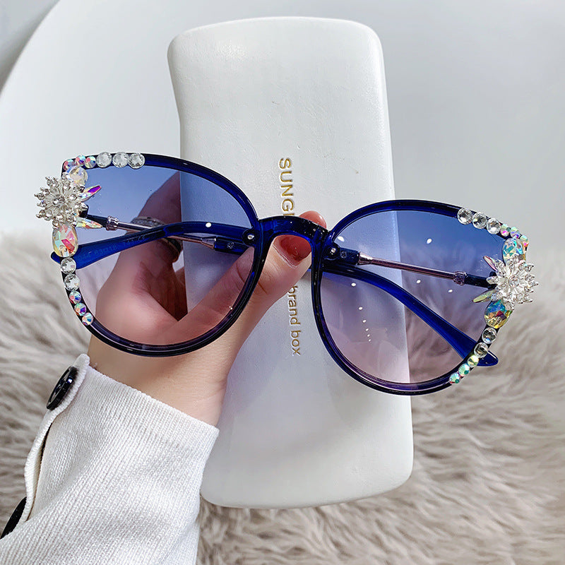 Women's fashion glasses 2024 跨境新款猫眼太阳镜欧美镶钻太女士防紫外线大框显瘦遮阳眼镜