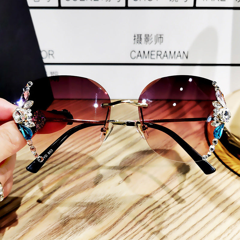 Women's fashion glasses 2024 新款韩版潮跨境带钻墨镜女防紫外线辐射大脸圆脸显瘦太阳镜