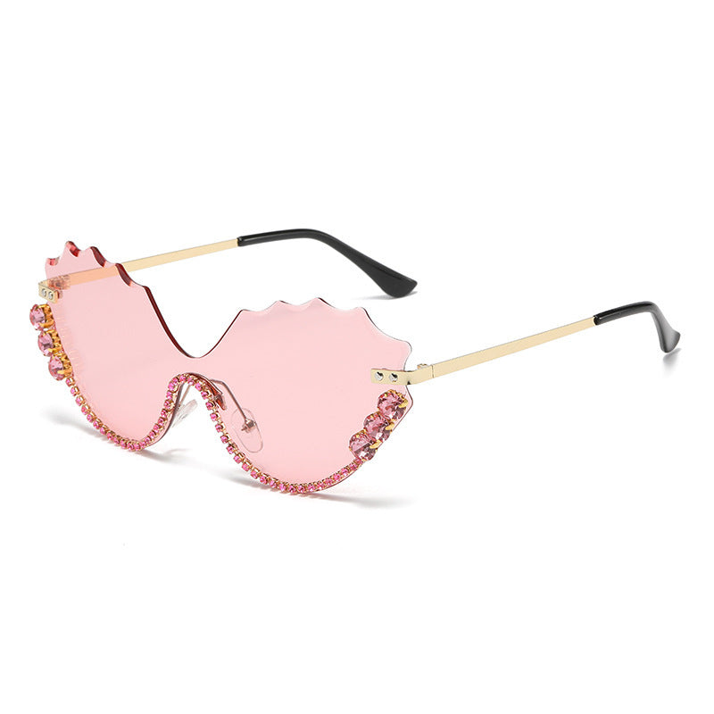 Women's fashion glasses 欧美镶钻大框架跨境水钻墨镜女异形波浪切边眼镜防晒显瘦太阳镜