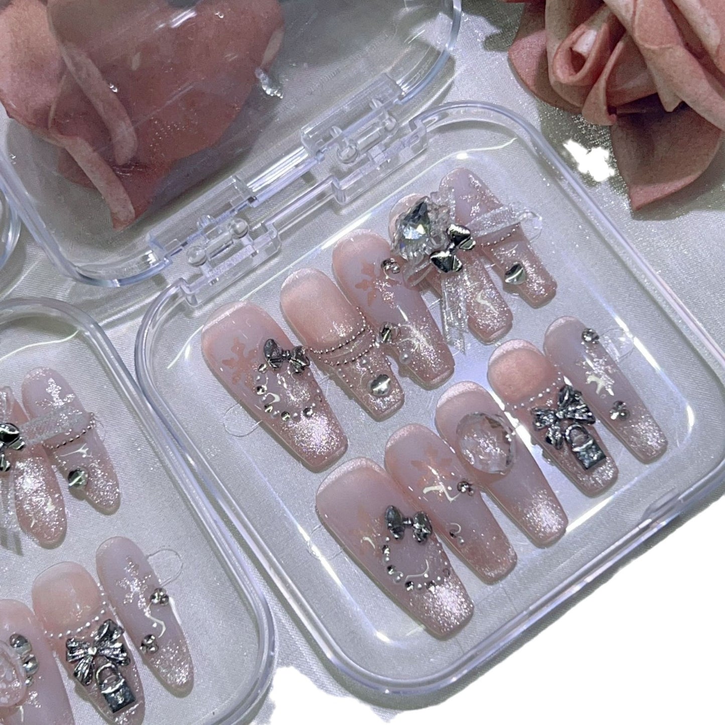 (Hand-Made Nail) Fine Silver Handmade Wear Nail Cat Eye Manicure Christmas White Autumn and Winter Exquisite Nail Stickers