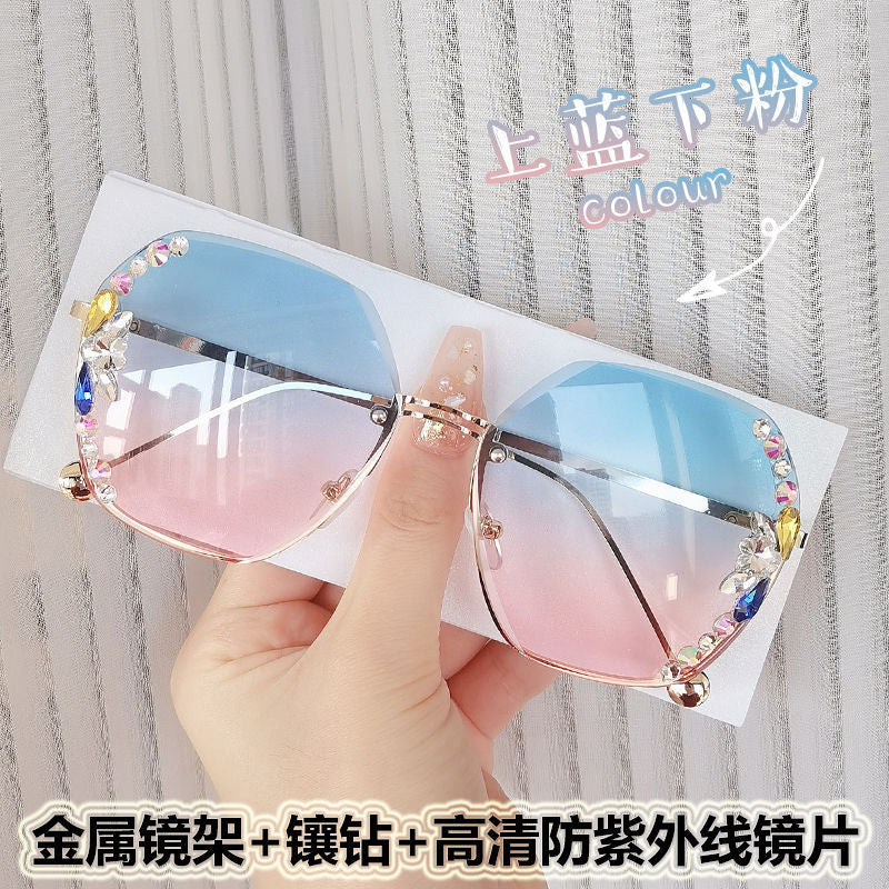 Women's fashion glasses 2022跨境新款时尚镶钻无框切边太阳镜女潮款防紫外线太阳镜现货