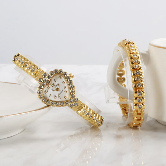 Fashion women's watchCross-Border Fashion Personalized Diamond Women's Watch Heart-Shaped Rhinestone Fashion Quartz Bracelet Watch Foreign Trade Wholesale 2293