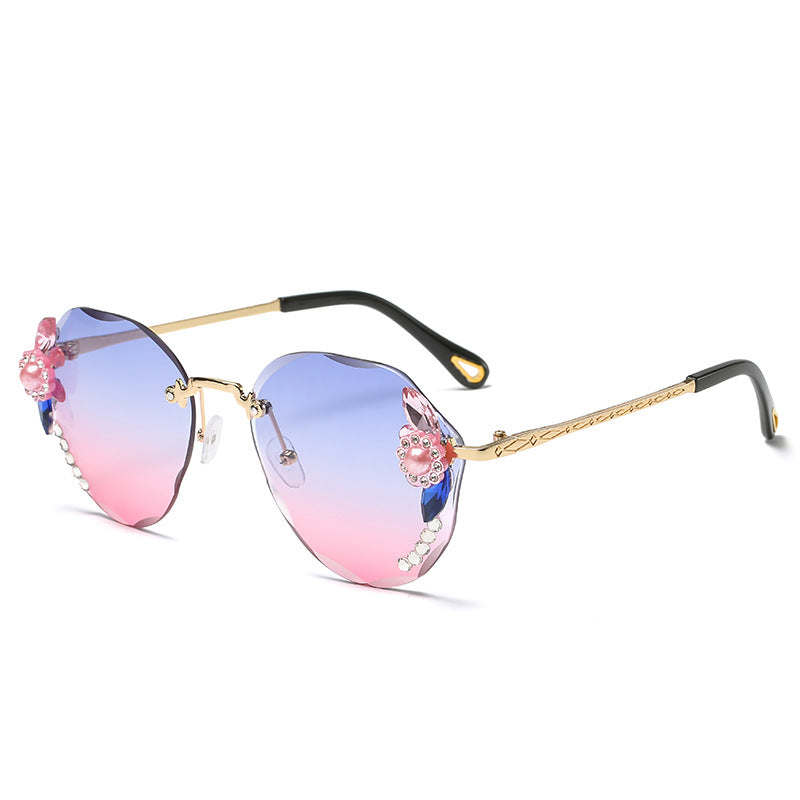 Women's fashion glasses 欧美跨境大框架水钻墨镜显瘦镶钻太阳镜网红防紫外线韩版ins潮流
