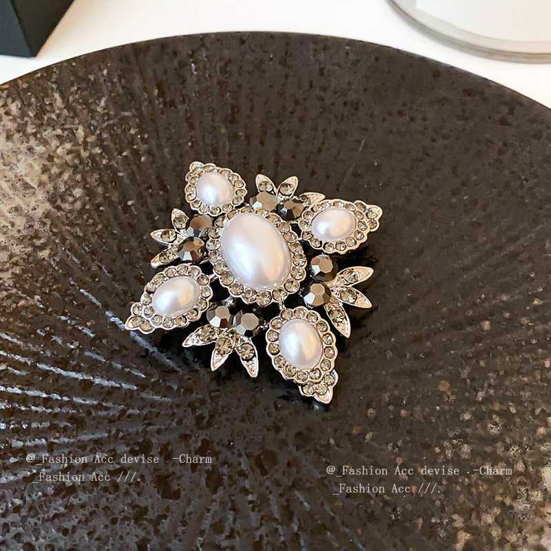 配饰胸针镶钻菱形几何珍珠胸针复古高级感百搭胸花小众时尚气质饰品批发女
