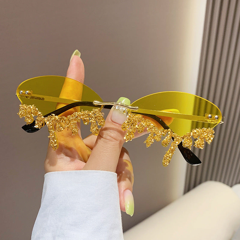 Women's fashion glasses 2023跨境欧美新款天使眼泪手工镶钻太阳镜搞怪拍照影楼创意墨镜