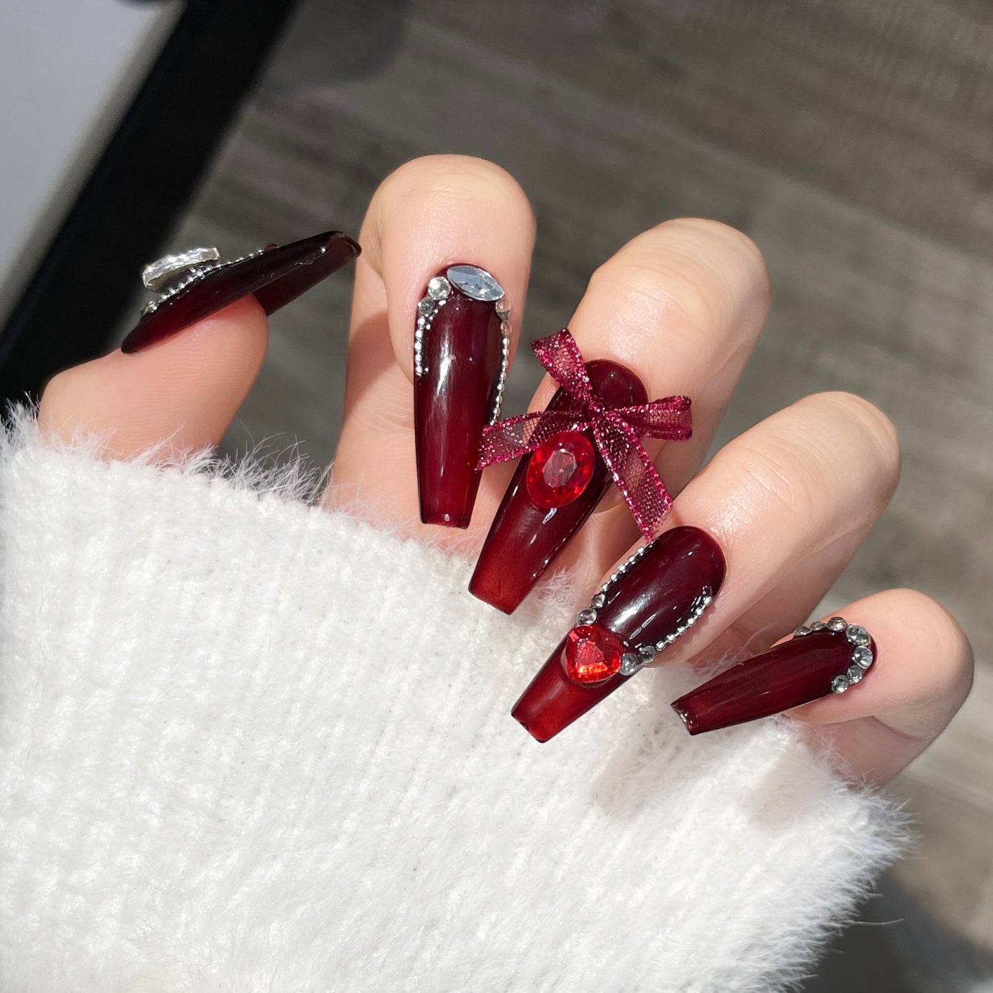 Hand-Made Nail White Cherry Red Cat Eye Red Heart Queen Nail High-Grade Red White Nail Stickers