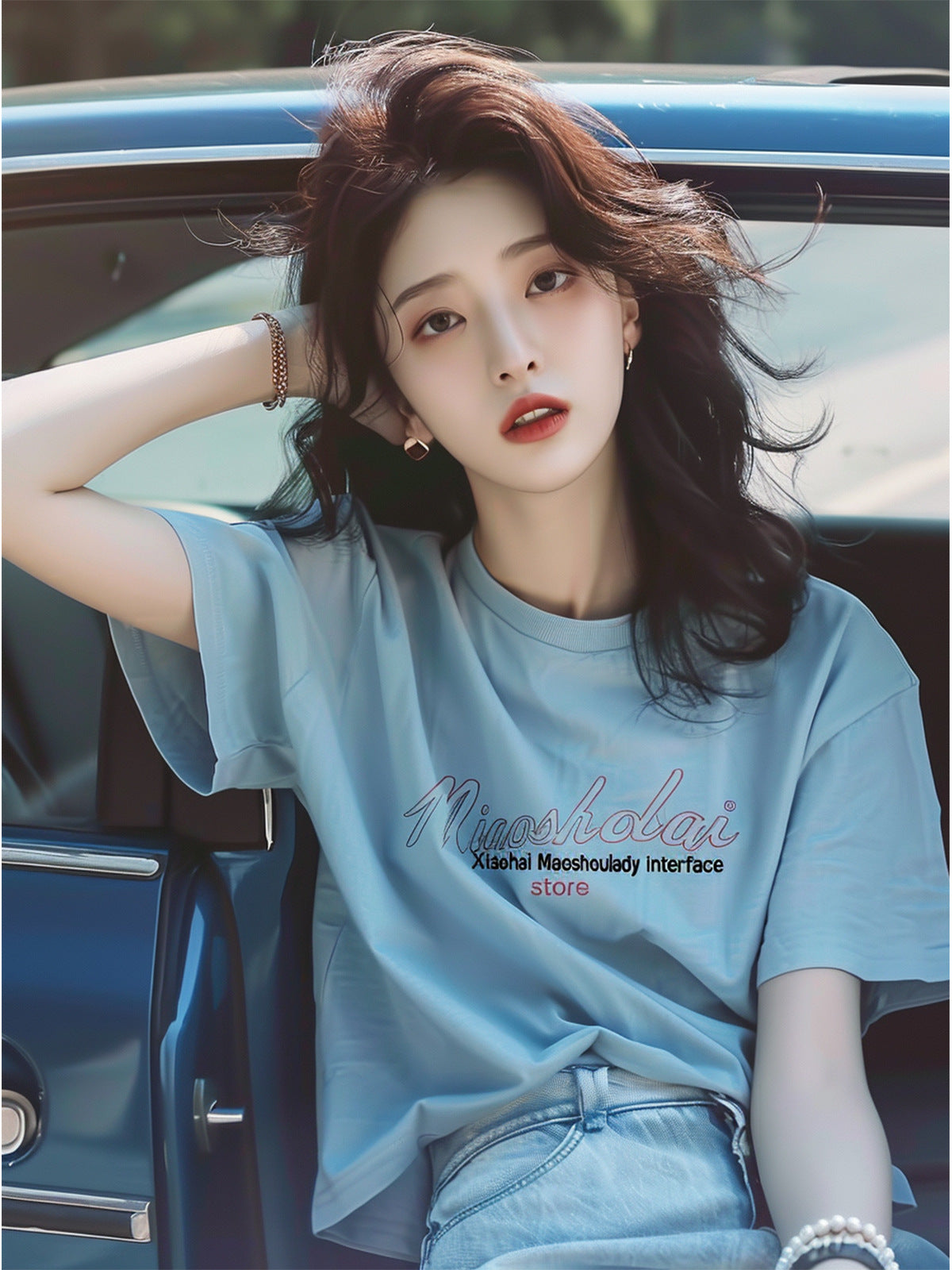 Dopamine tops Free shipping Tattoo This year, a beautiful belly-covering shirt, dopamine, wears a top, front shoulder, blue embroidered letter T-shirt, women's summer.
