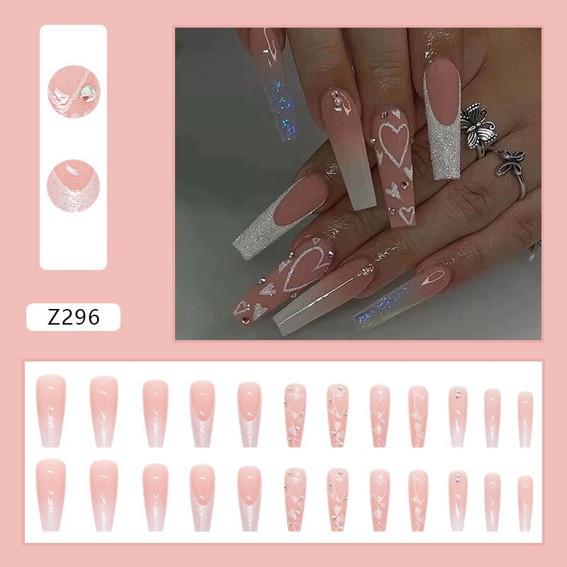 (Hand-made nail) The dark fairy in Europe and America is dying, the magic mirror powder is white, and the finished nail product, Millennium Spice Girl fake nails patch, is worn for a long time.