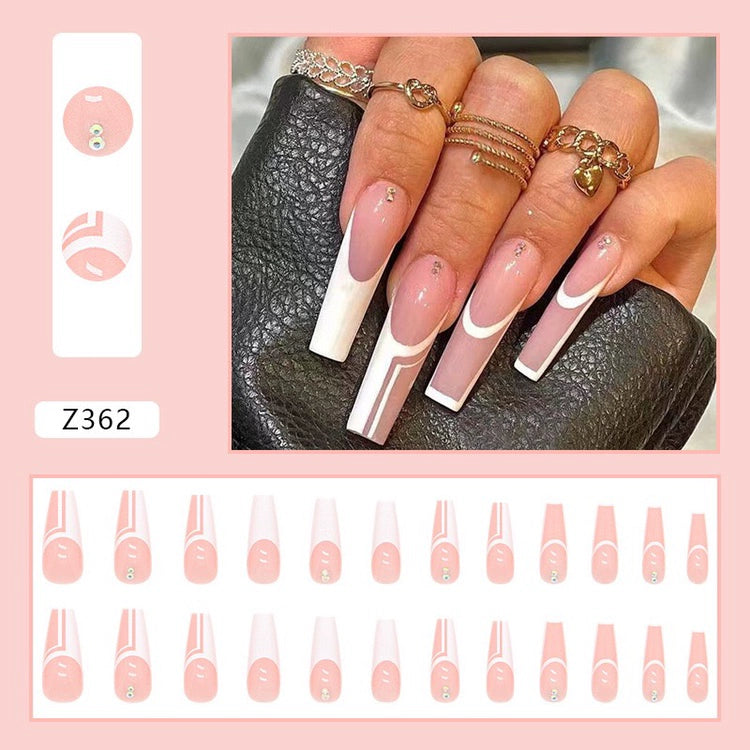 (Hand-made nail) The dark fairy in Europe and America is dying, the magic mirror powder is white, and the finished nail product, Millennium Spice Girl fake nails patch, is worn for a long time.