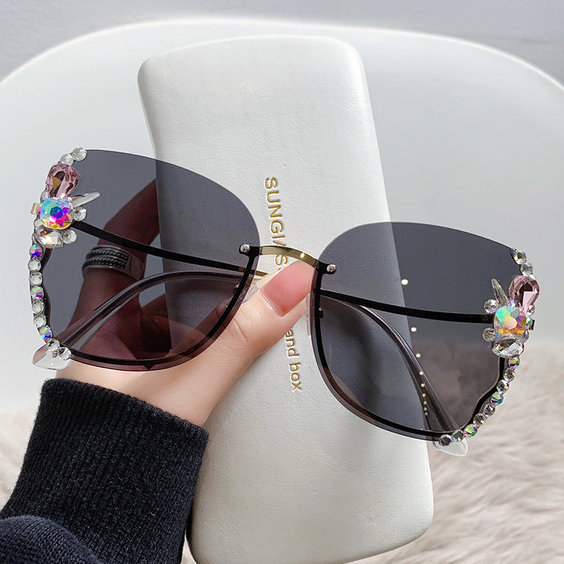 Women's fashion glasses 跨境欧美新款镶钻墨镜女防紫外线太阳镜圆脸防晒时尚开车女士眼镜