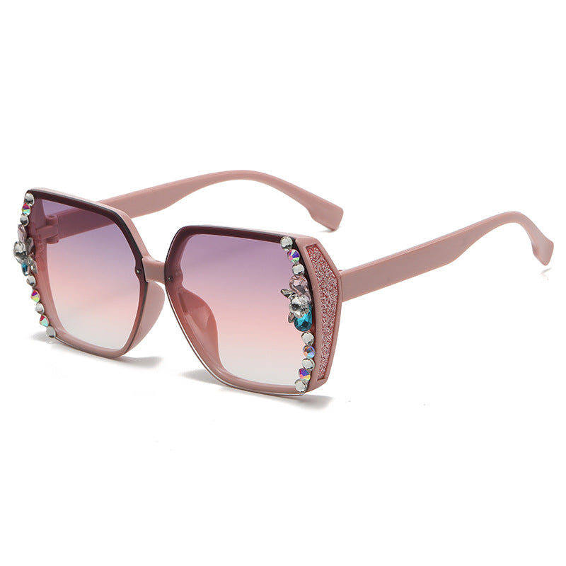 Women's fashion glasses 镶钻墨镜女款韩版潮无框水晶切边太阳眼镜女士防紫外线镶钻太阳镜