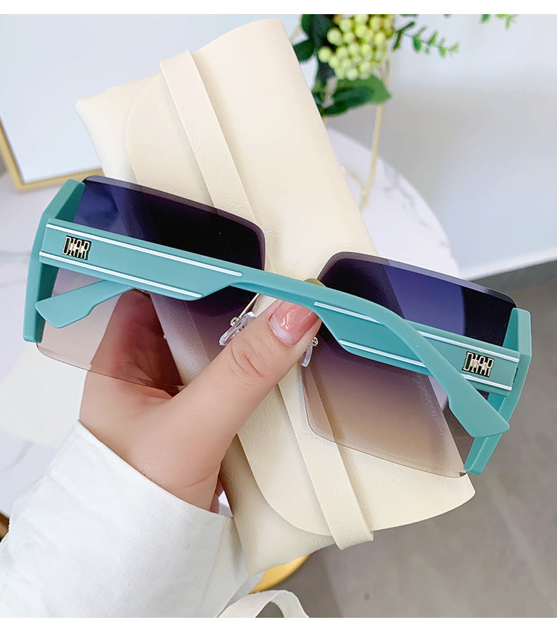Women's fashion glasses 新款亮片抖音款女太阳镜潮小红书眼镜抄螺丝跨境旅游休闲墨镜