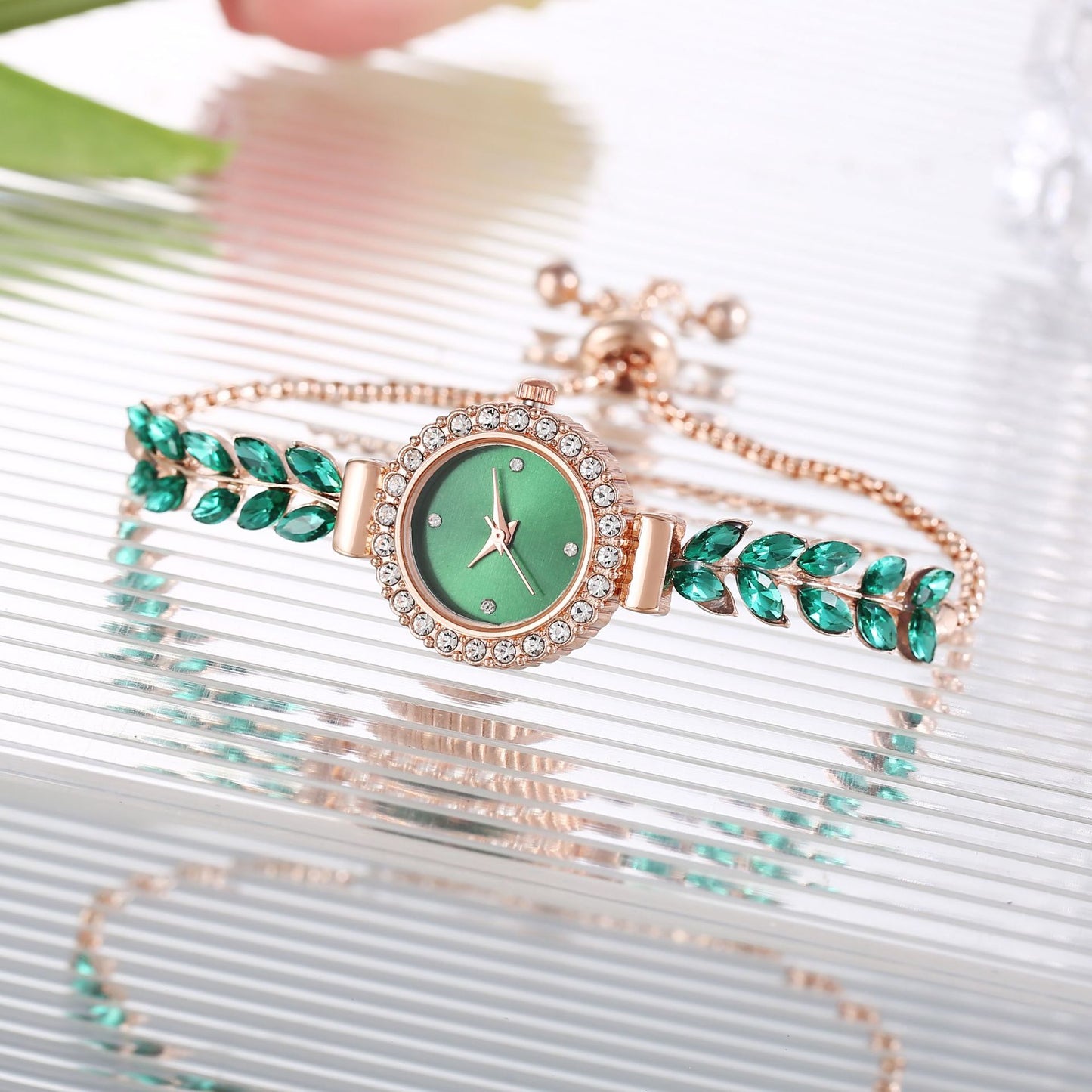 Fashion women's watch2023 New Wholesale Korean Fashion Green Leaf Diamond round Women's Watch Free Adjustment Bracelet Women's Watch