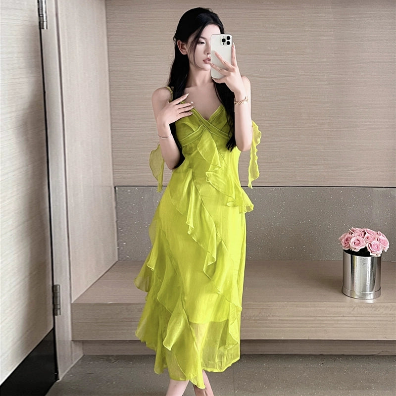Fashion women's wear Tea Break Is Very Beautiful Spaghetti-Strap Ruffle Dress Design Sense Niche Super Fairy Two-Piece Suit Vacation Fairy Long Skirt