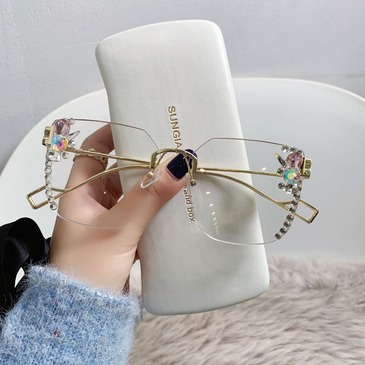 Women's fashion glasses 2022新款镶钻太阳镜女跨境B家无框切边时尚金属大框墨镜太阳眼镜