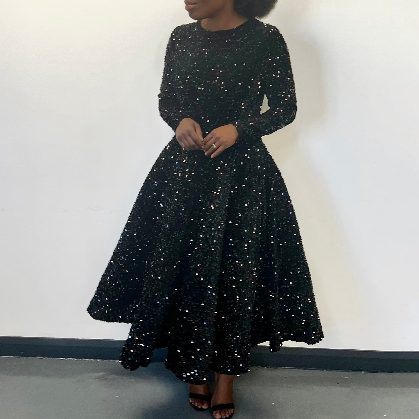 Fashion women's wear D469 Cross-Border New Arrival Women's round Neck Long Sleeve Pure Color Sequins High Waist Temperament Mid-Length Formal Dress European and American Style Dress