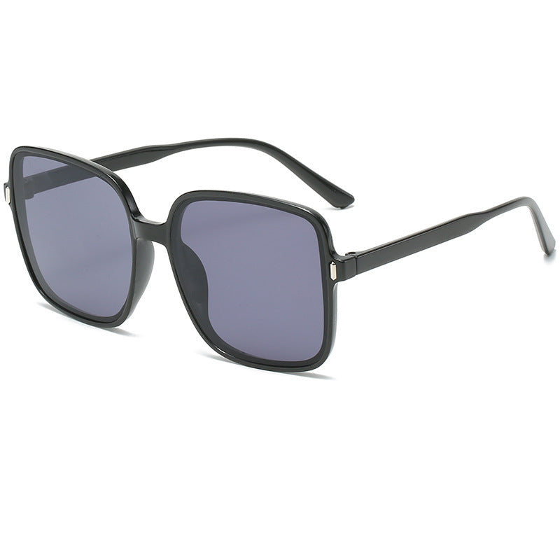 New 2022 meter nail square sunglasses with gradient color sunglasses, women's trendy UV resistant retro sunglasses
