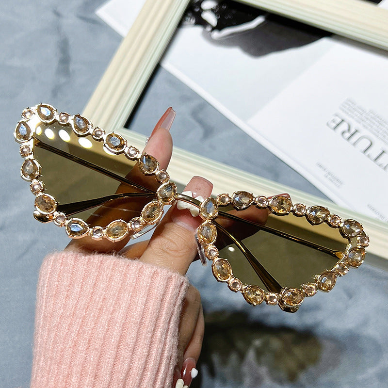 Women's fashion glasses 新款猫眼镶钻太阳镜 个性全金属几何三角手工钻石眼镜跨境ins墨镜
