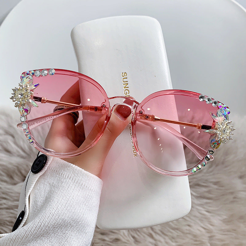 Women's fashion glasses 2024 跨境新款猫眼太阳镜欧美镶钻太女士防紫外线大框显瘦遮阳眼镜