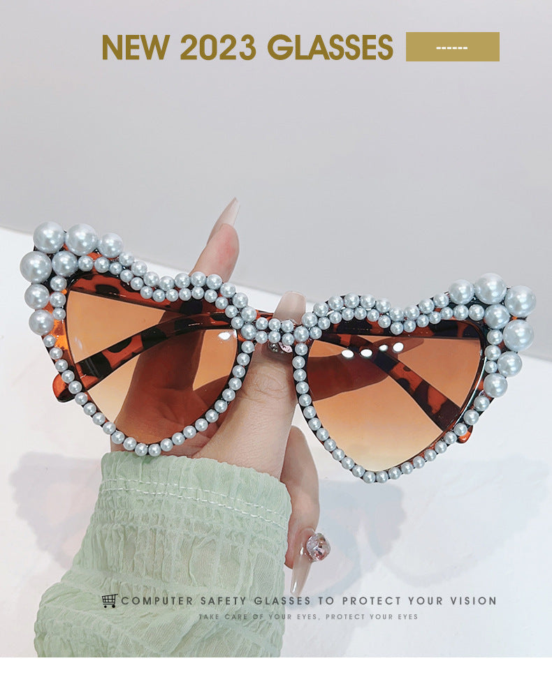 Women's fashion glasses 2023跨境大框架歪心欧美镶珍珠太阳镜桃心爱心女士墨镜防紫外线