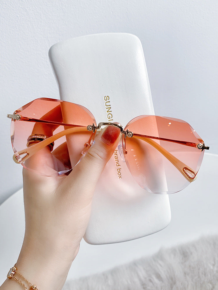 Women's fashion glasses 定制加工年新款潮夏季海边防晒紫外线太阳眼镜开车眼睛大脸显瘦