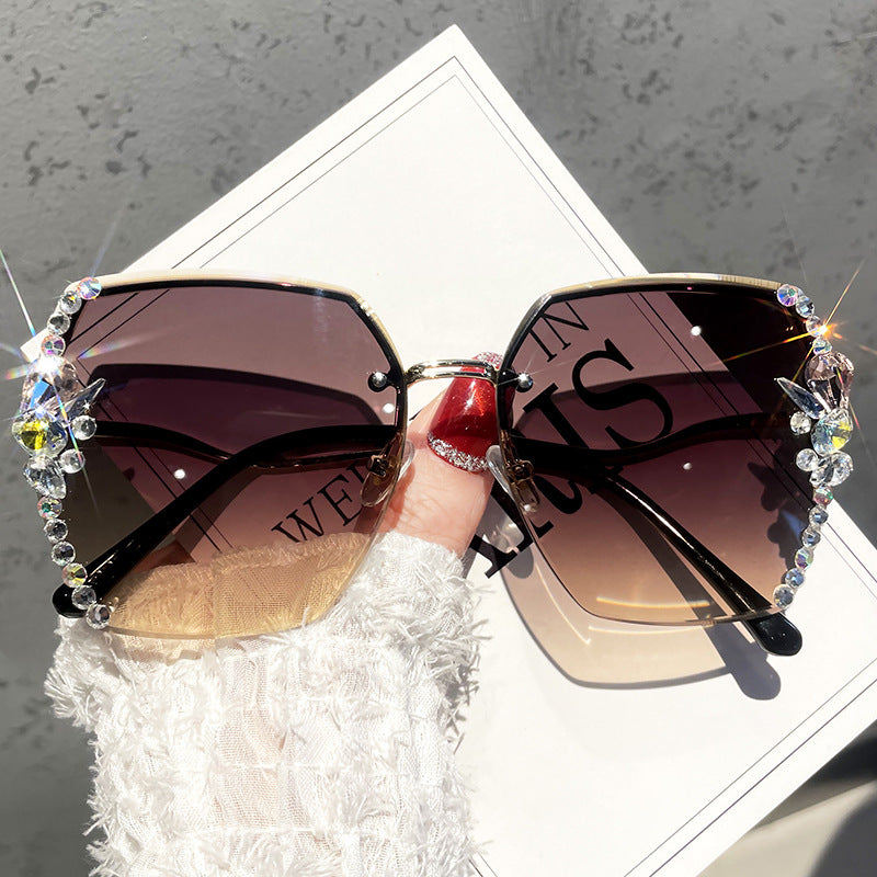Women's fashion glasses 跨境大框架水钻无框切边太阳镜防晒防紫外线墨镜女高级感大脸显瘦
