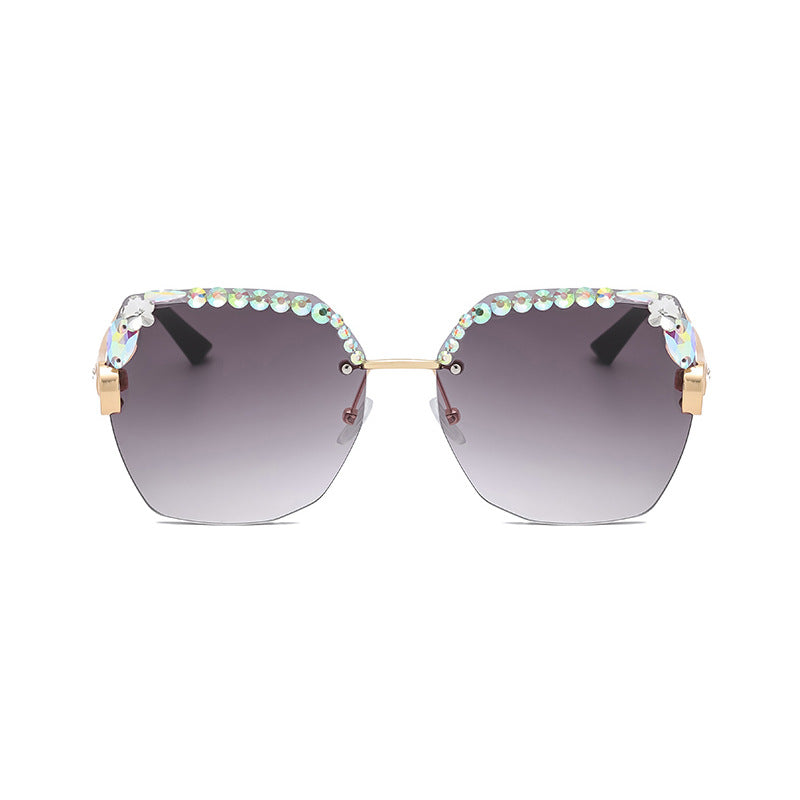 Women's fashion glasses 定制加工跨境钻石切边女士太阳镜时尚眼镜开车驾驶防紫外线墨镜