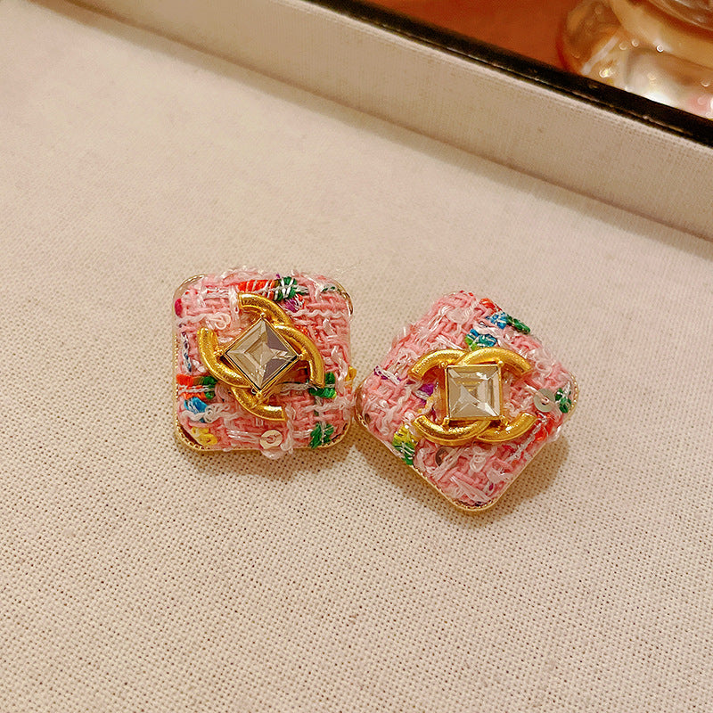 植绒银针镶钻字母耳环冬季新款甜美气质耳钉小众设计感耳饰批发女