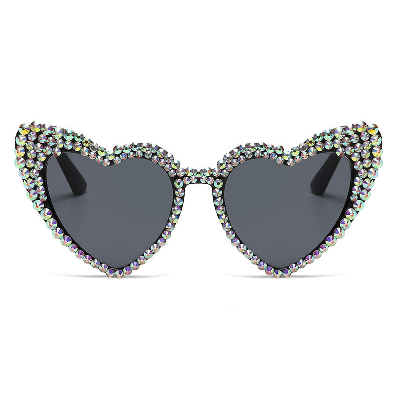 Women's fashion glasses 新款复古跨境镶钻太阳镜时尚桃心爱心墨镜女士金属铰链大框个性眼