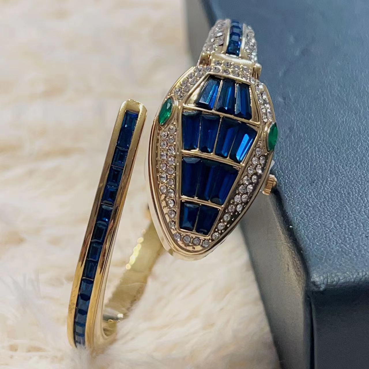 Fashion women's watch2023 New Product Best-Selling Diamond Snake Bangle Watch Snake Bracelet Quartz Open Watch Cross-Border E-Commerce Hot Sale