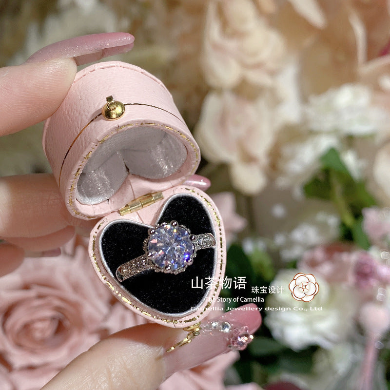 Camellia出逃公主厚镀铂金猫爪婚戒 微镶仿真钻璀璨3.0Ct满钻指环